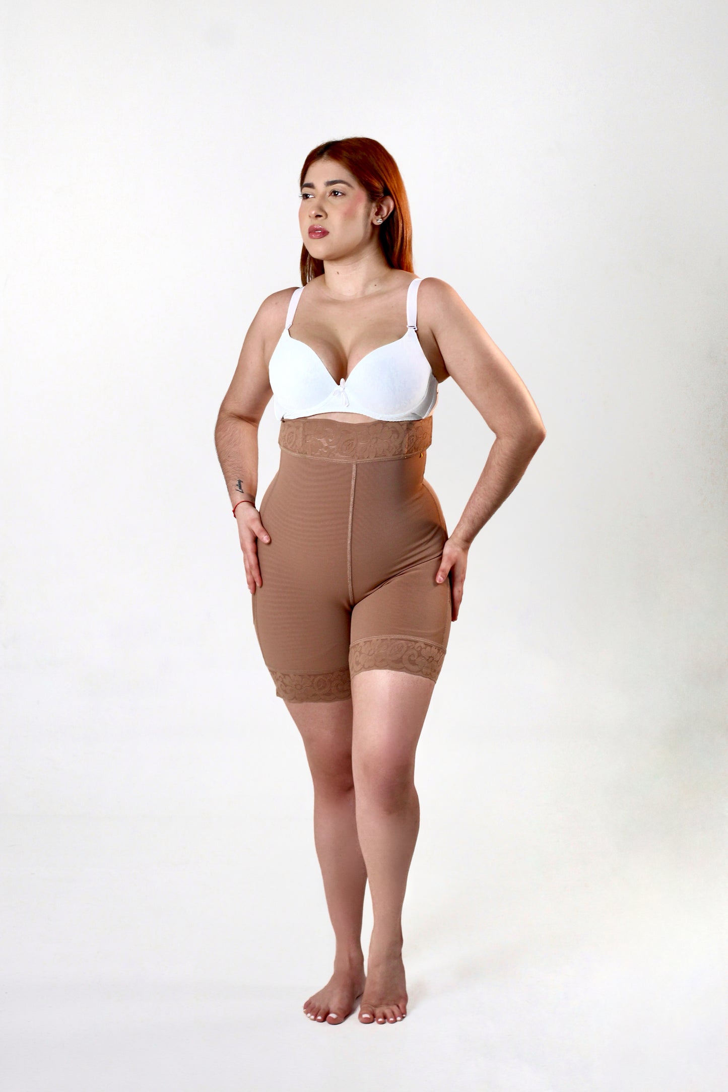 Short Levanta Cola Alto